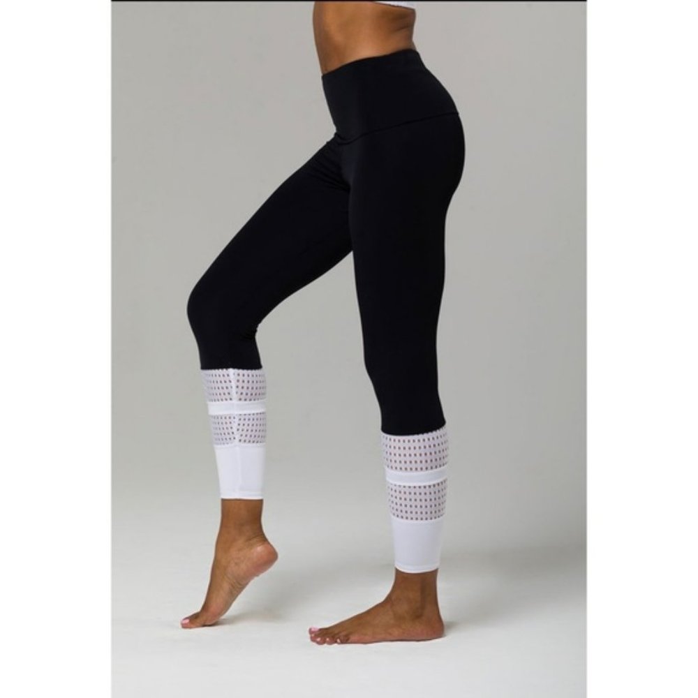 Clive Mesh Detail Performance Legging - Onezie Black Leggings